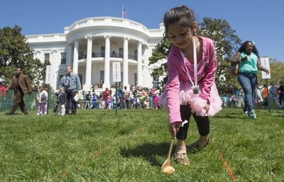 今年も開催、ホワイトハウスでイースターの「卵転がし」