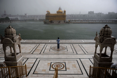インド北部で豪雨、暑さ和らぐ