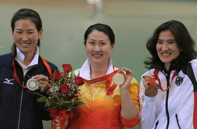 陳穎 女子25メートルピストルで金メダル