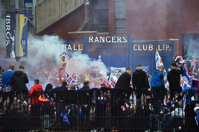 レンジャーズファンがまた暴走、街で騒ぎ20人以上逮捕