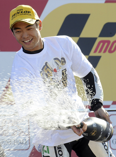 青山が年間総合優勝 バルベラがシーズン最終戦を制す、バレンシアGP