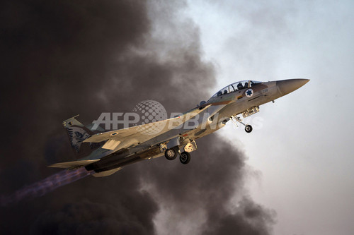 イスラエル空軍基地で航空ショー、 養成学校の卒業式祝う 写真17枚 ファッション ニュースならMODE PRESS powered by
