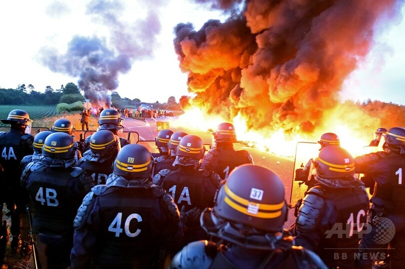 【AFP記者コラム】燃え盛る写真が伝えない事実、仏労働法抗議スト