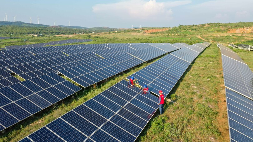 中国の太陽光パネル用ガラス業界、生産増も価格低迷