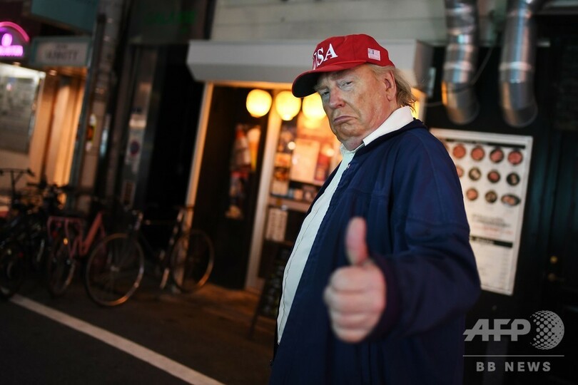 米朝首脳のそっくりさん、大阪市内を仲良く「視察」