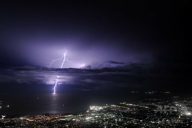 落雷 気候変動で2100年までに50 増も 米研究 写真1枚 国際ニュース Afpbb News