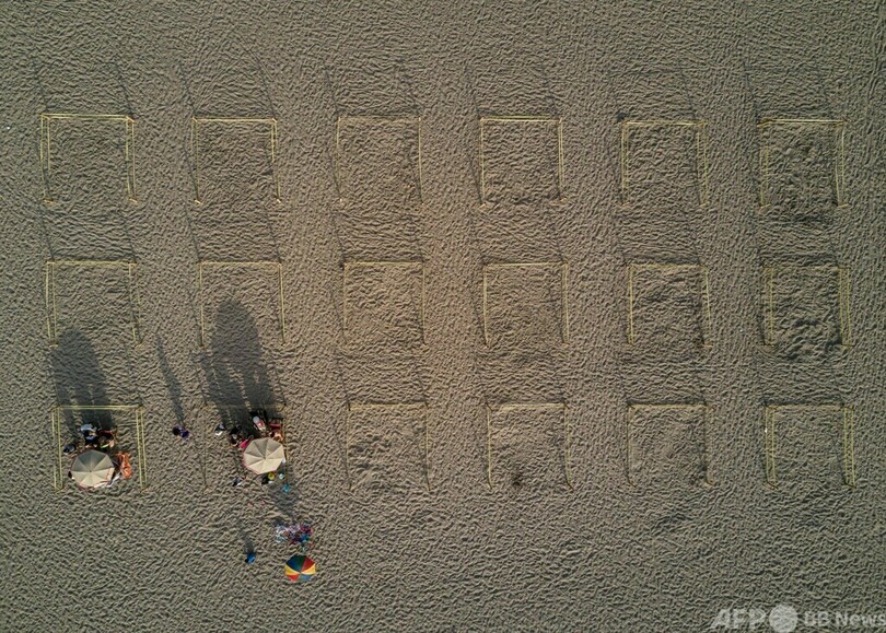 日光浴は枠内で ペルー