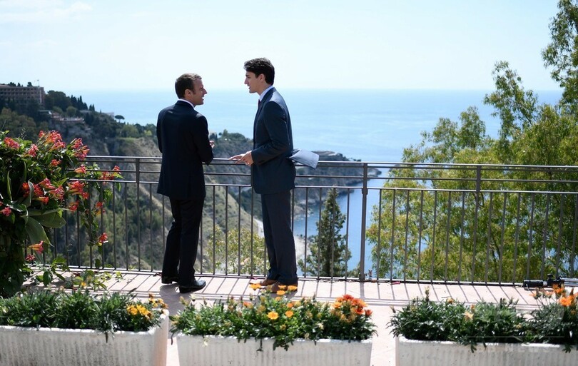 加仏首脳の「ブロマンス」にネット興奮 シチリアで友情花咲く？