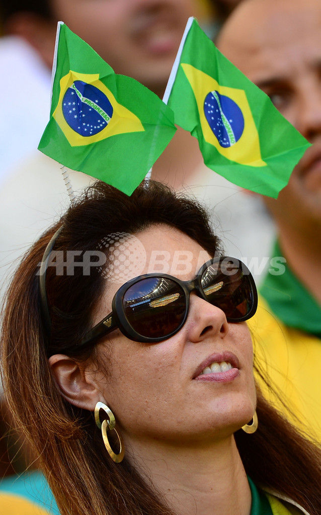 ブラジル美女から日本人サポーター、マスクマンまで・・・コンフェデ杯を盛り上げたサポーター