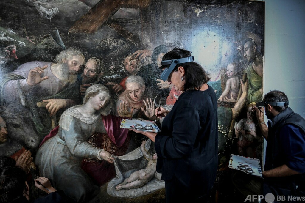 よみがえるノートルダム大聖堂の絵画、修復進む 写真5枚 国際ニュース：AFPBB News