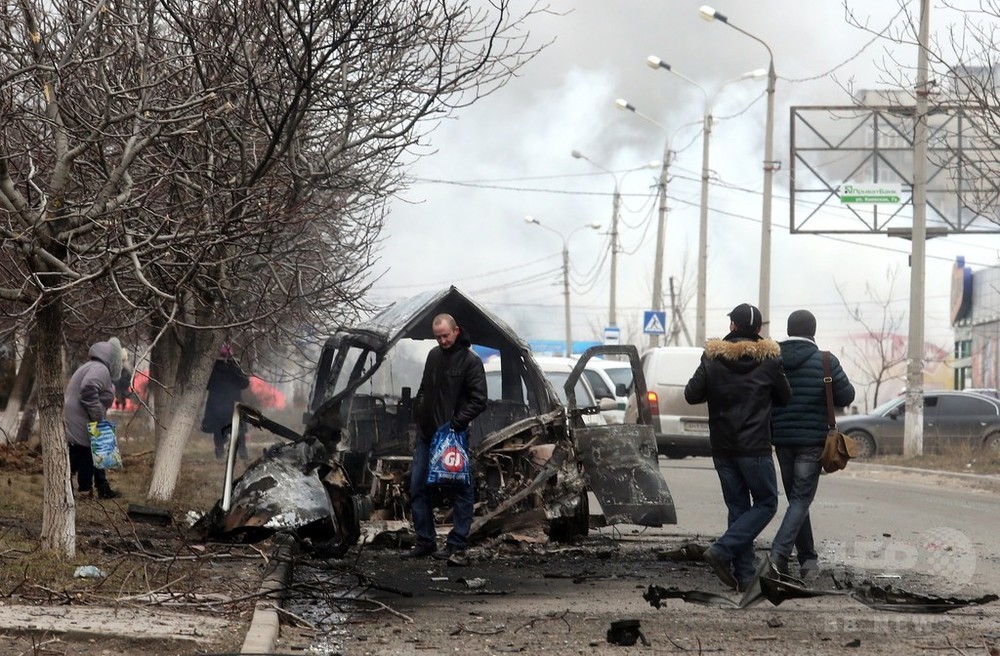 国際ニュース：AFPBB Newsウクライナ東部の要衝に親露派が攻勢、住宅地砲撃で30人死亡