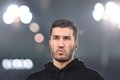 サッカードイツカップ2回戦、VfLボルフスブルク対ボルシア・ドルトムント。試合前のインタビューを受けるボルシア・ドルトムントのヌリ・サヒン監督（2024年10月29日撮影）。(c)Ronny HARTMANN / AFP