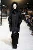 フランス・パリ市内で発表された「モンクレール ガム・ルージュ（Moncler Gamme Rouge）」12/13年秋冬コレクション（2012年3月8日撮影）。(c)Moncler Gamme Rouge
