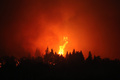 アルゼンチン・リオネグロ州パラへビジェガスの山火事の様子（2021年12月29日撮影）。(c)Francisco RAMOS MEJIA / AFP
