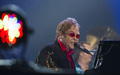 世界最大の音楽祭「ロック・イン・リオ（Rock in Rio）」が23日、ブラジルのリオデジャネイロ（Rio de Janeiro）で開幕した。1週間にわたって開催され、会期中70万人の来場者を見込んでいる。23日にはエルトン・ジョン（Elton John）、24日にはリアーナ（Rihanna）、25日にはレッド・ホット・チリ・ペッパーズ（Red Hot Chili Peppers）が出演。ケイティ・ペリー（Katy Perry）やコールドプレイ（Coldplay）の出演も予定されている。

　写真は、パフォーマンスを披露するエルトン・ジョン（2011年9月23日撮影）。(c)AFP/ANTONIO SCORZA