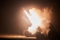 米韓両軍の合同演習で、韓国の東岸から発射された地対地ミサイル「ATACMS」。韓国軍合同参謀本部が聯合ニュースを通じて提供（2022年6月6日撮影、公開）。(c)AFP PHOTO / South Korea&apos;s Joint Chiefs of Staff