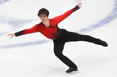 宇野が首位発進、日本勢3人がSP上位独占 世界フィギュア
