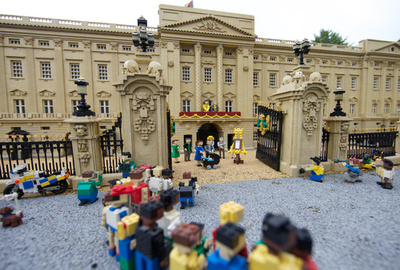 マダム・タッソーの運営会社、レゴ創業一族などが8060億円で買収