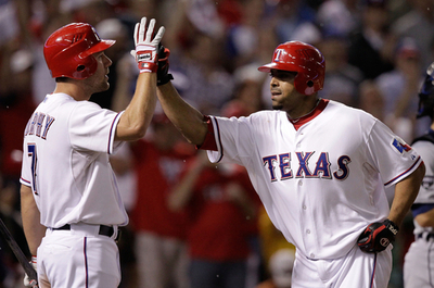 レンジャーズが接戦の初戦制す、リーグ優勝決定S