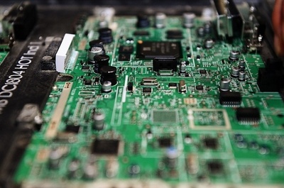 五感総動員コンピューターの日は近い？ IBM