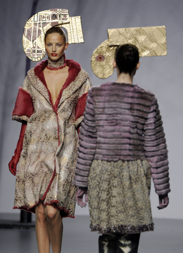 ＜12/13年秋冬マドリード・コレクション＞テレザ・エルビグら新作発表
