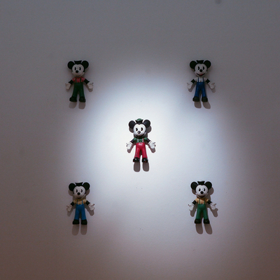 アーティストVladimir Pericの作品「The Museum of Childhood: Disneyland」 - セルビア