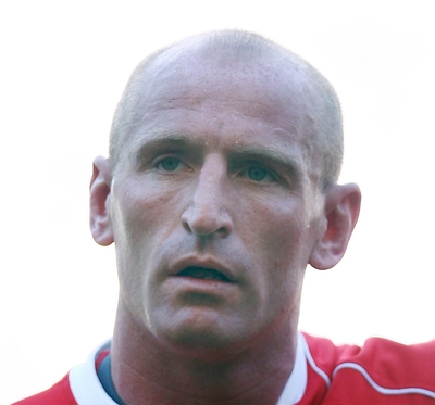 ラグビー元ウェールズ主将が憎悪犯罪被害に、現代表ら支援表明