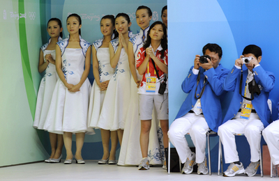 影ながら応援、北京五輪の式典アシスタント