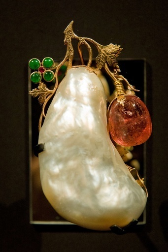 王侯貴族が身に着けたパールの展示会、V&Aで開催