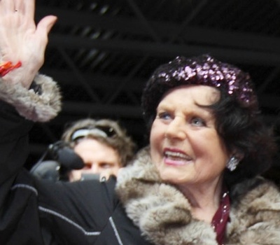 初代ボンド・ガール、英女優ユーニス・ゲイソンさんが死去 90歳