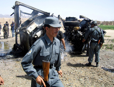 国連車両への爆弾テロで関係者5人が死亡 - アフガニスタン