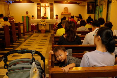 バチカンと中国の歴史的合意、香港・台湾のカトリック教徒は前向き