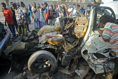 ソマリア首都で飲食店襲撃、7人死亡 アルシャバーブが犯行声明