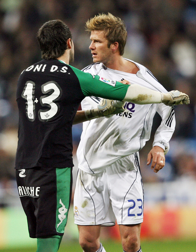 ＜サッカー リーガエスパニョーラ＞ベッカム 退場でホームでの復帰戦を飾れず - スペイン