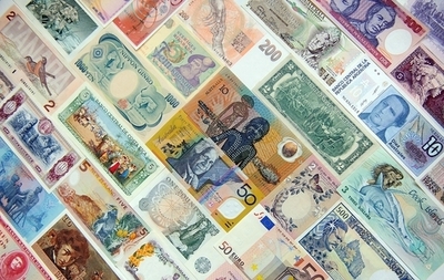 家計不安で調べた古い宝くじ、10億円当たる