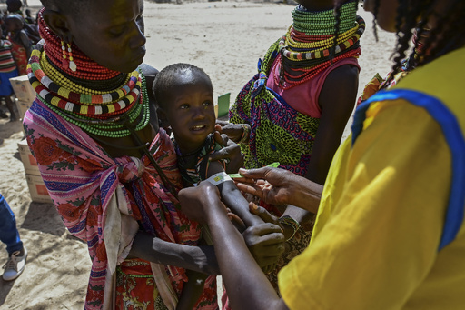 アフリカの角一帯で13万人が餓死の恐れ WHO