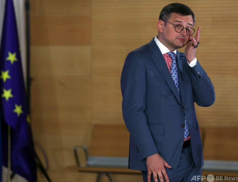 「黙ってろ」 ウクライナ外相、反攻遅れ批判に反発