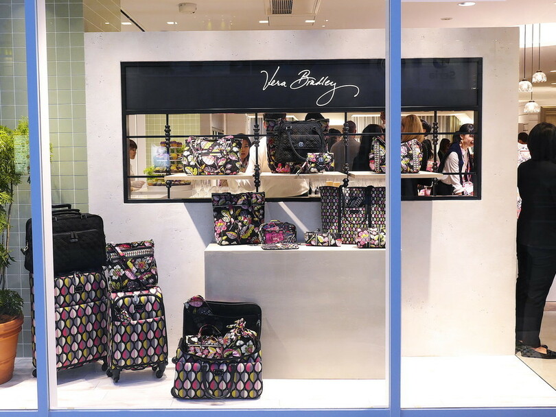 「ヴェラ・ブラッドリー」日本初の旗艦店が代官山にオープン