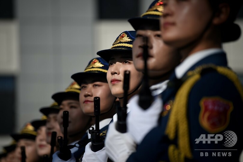 【今日の1枚】一糸乱れず軍事演習