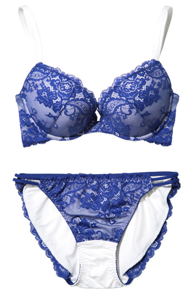 秋元梢×下着ブランド「ヤミーマート」、コラボアイテム発売へ