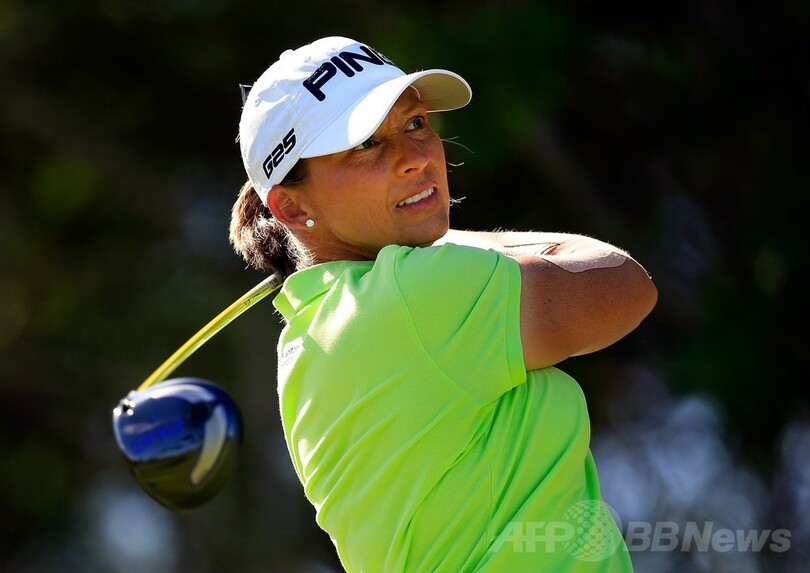 スタンフォードが2日目終えて首位浮上、LPGAロッテ選手権