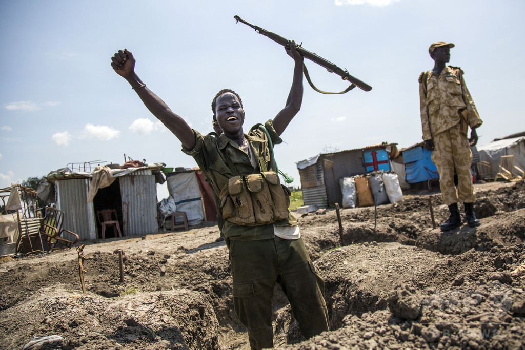 国際ニュース：AFPBB News南スーダンで激しい戦闘 反政府勢力56人、政府軍4人が死亡