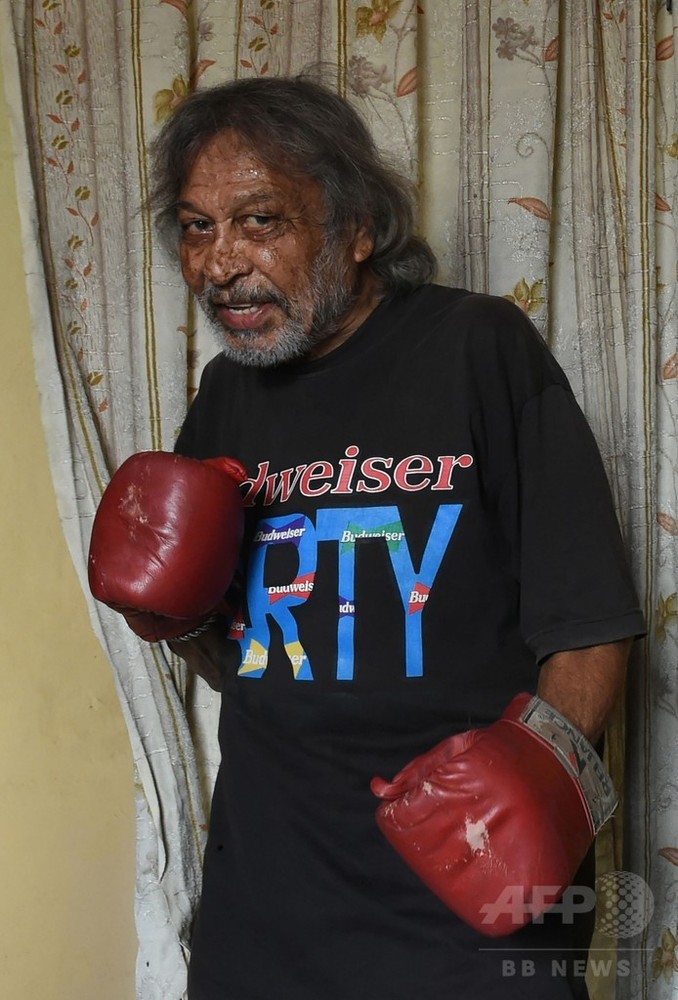 山を殴るようだった」 モハメド・アリ、ある印ボクサーの回想 写真12枚