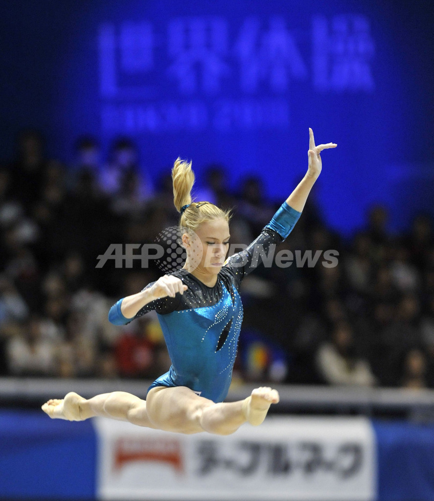 米国が女子団体で優勝 日本は7位、世界体操 写真25枚
