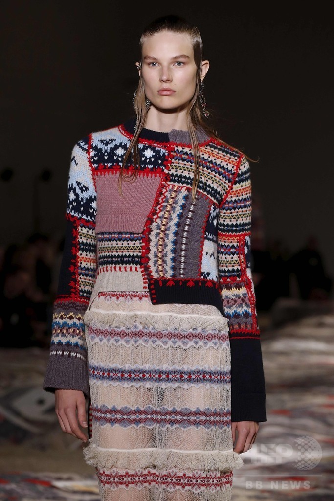 「アレキサンダー・マックイーン」17年春