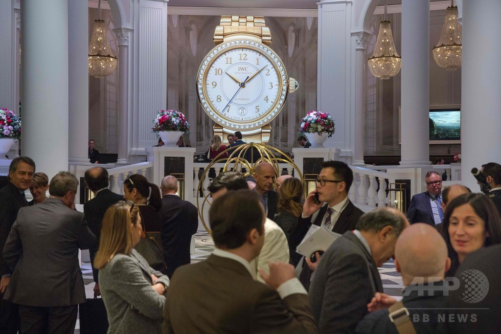 【写真特集】国際高級時計見本市「SIHH 2017」開幕