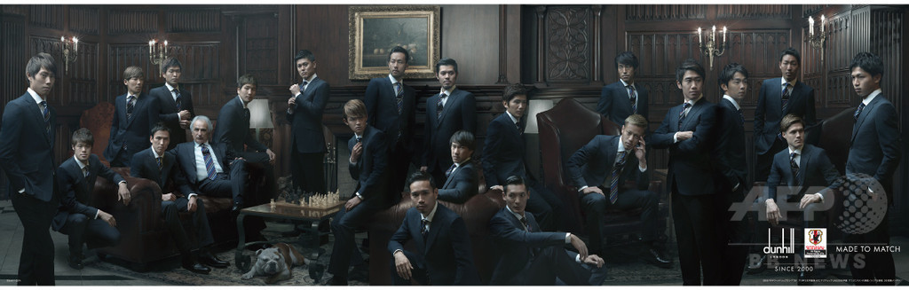 「ダンヒル」サッカー日本代表スーツモデルを発売