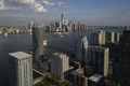 米ニュージャージー州から望むニューヨークの街並み（2021年8月5日撮影）。(c)Ed JONES / AFP