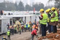 中国・武漢で、火神山医院の建設現場で働く作業員ら（2020年2月2日撮影）。(c)AFP