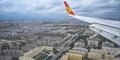 中国・新疆ウイグル自治区の区都ウルムチの航空写真（2019年9月10日撮影）。(c)HECTOR RETAMAL / AFP